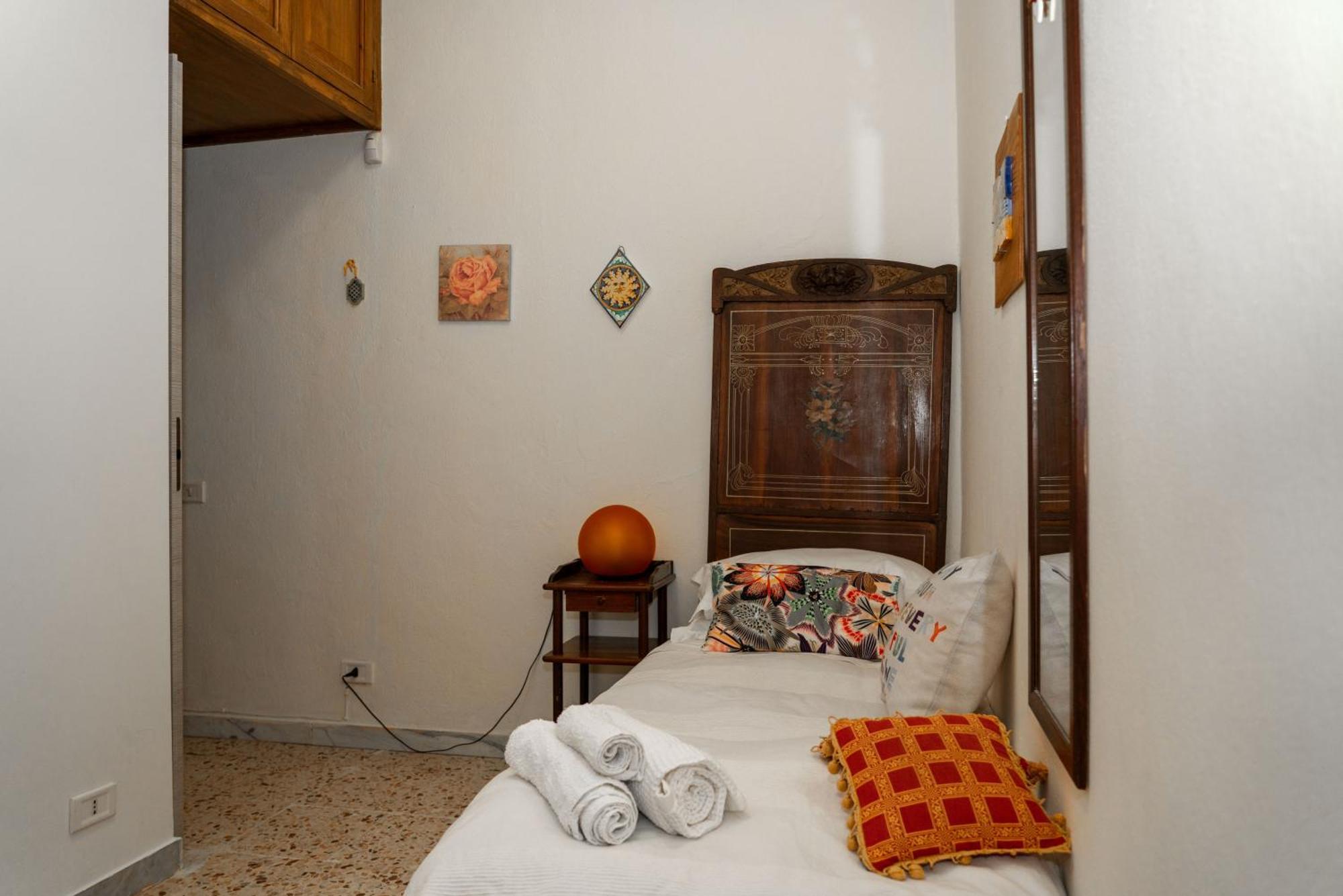 Donna Caterina House, Holiday Villa Pietraperzia Exterior photo