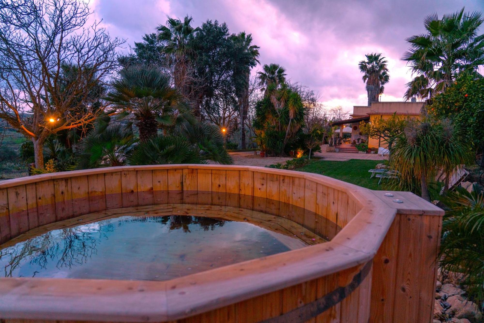 Donna Caterina House, Autentica Oasi Di Confort E Relax Nel Cuore Della Sicilia Pietraperzia Exterior photo